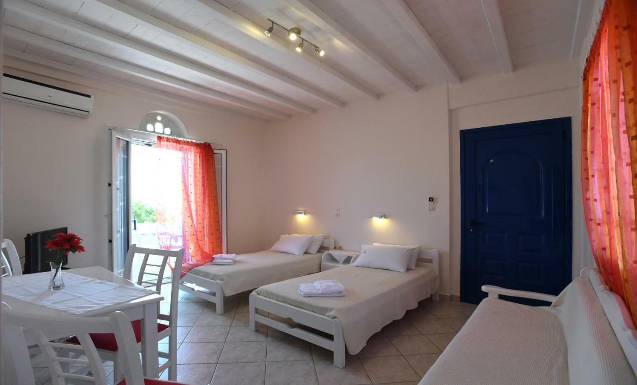 Nostos Beachfront & 3*
